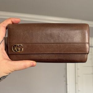 Gucci Brown Leather Continental Clutch with Gold Double G